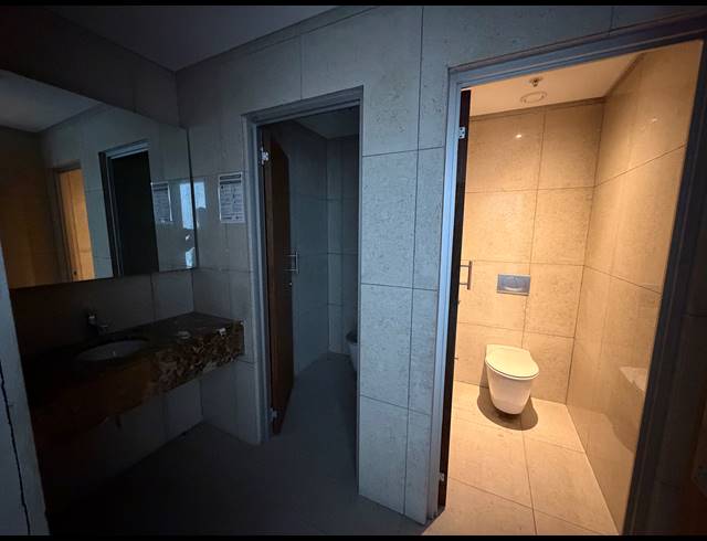 312M² BUILDING TO LET IN CAPE TOWN CITY CENTRE